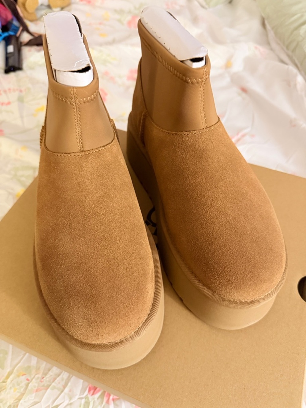 UGG Women's Chestnut/Tan Platform Ankle Booties
